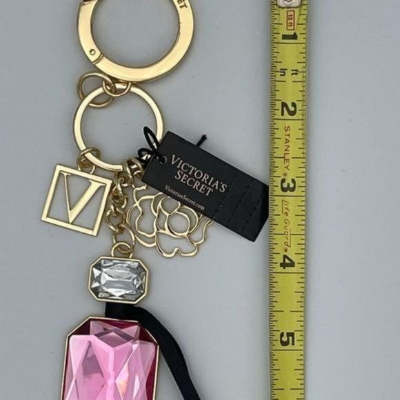 Victoria’s Secret Bombshell Keychain NWT - Picture 4 of 5